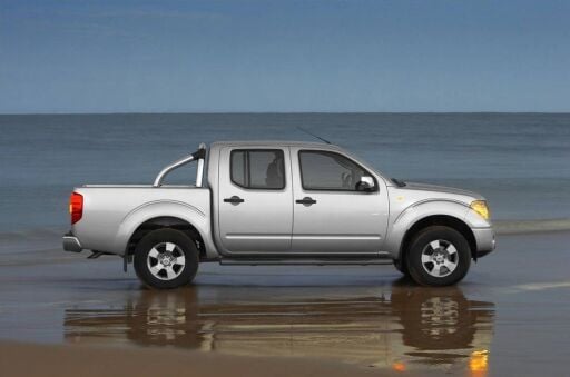 2005 - 2014 NAVARA D40